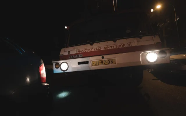 Průjezd hasičských aut ulicemi Třebíče