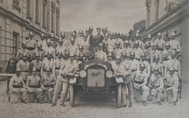 Společná fotka jihlavských hasičů kolem roku 1929. Foto SDH Jihlava