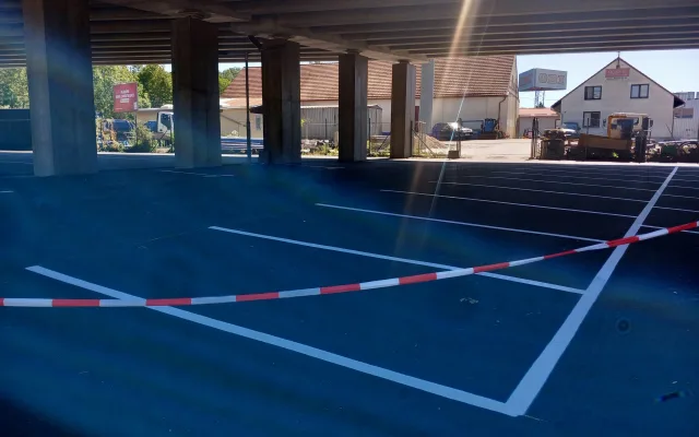 FOTO, VIDEO: Parkoviště pod přivaděčem je ideální pro návštěvníky Vodního ráje