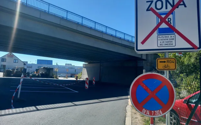 FOTO, VIDEO: Parkoviště pod přivaděčem je ideální pro návštěvníky Vodního ráje