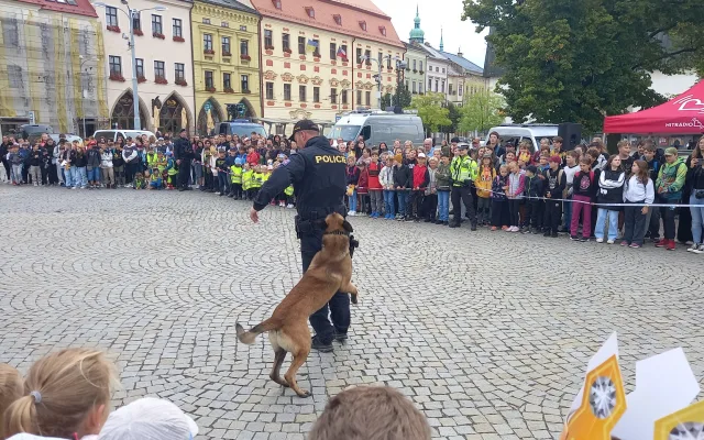 Bezpečný život na Vysočině: Policie přiveze na jihlavské náměstí ferrari