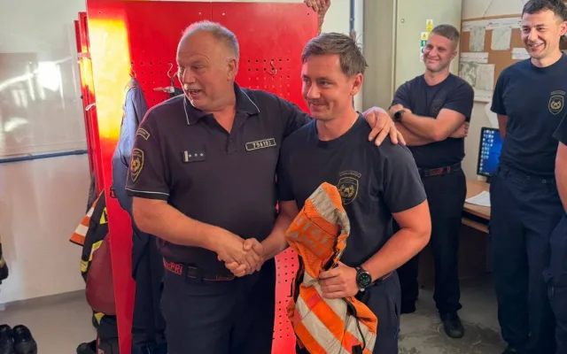 Pomáhal při povodních i po tornádu. Hasič z Pelhřimova odešel po téměř 32 letech
