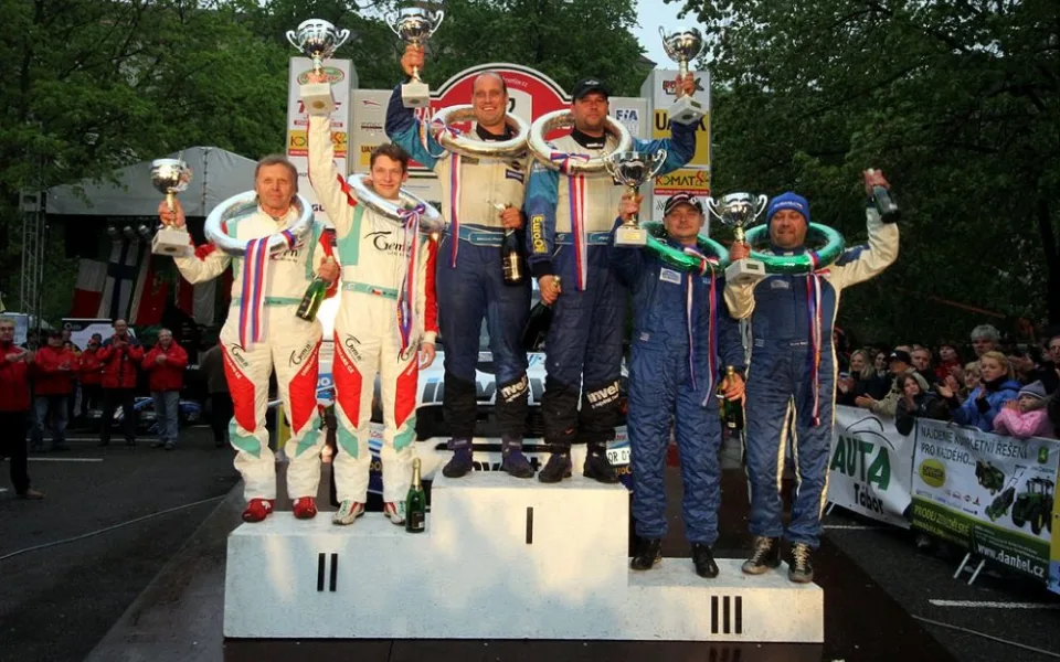 trojice-nejuspesnejsich-posadek-lonskeho-42-rocniku-rallye-cesky-krumlov