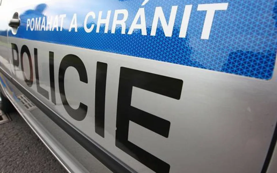 policie kostelec bouracka
