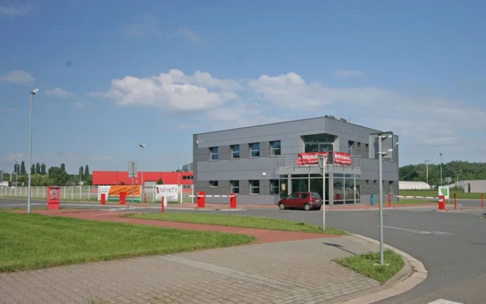 prumyslova zona