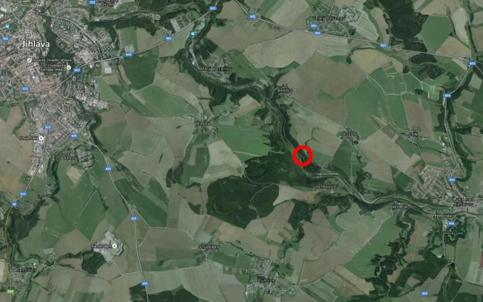 Zatarasené místo na cyklotrase Jihlava - Luka nad Jihlavou