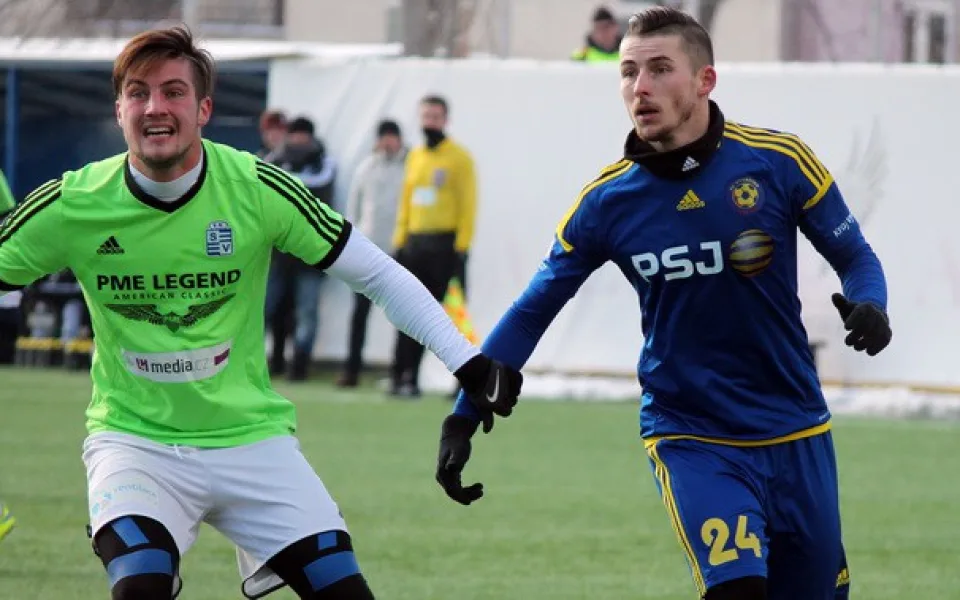 Ve třetím zápase Tipsport ligy porazila Jihlava domácí Vyšehrad 2:0