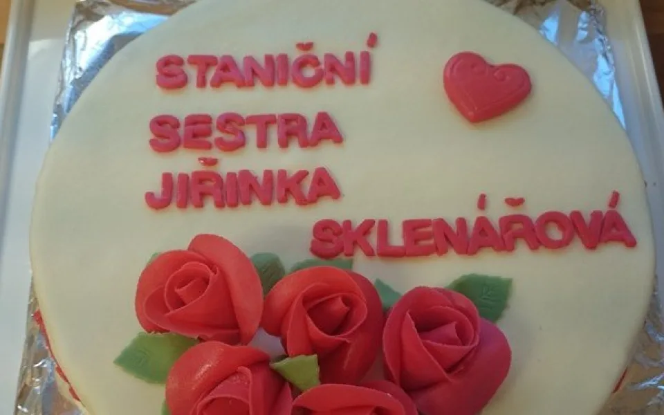 Takovou pozornost dostala staniční sestra od spokojeného pacienta 