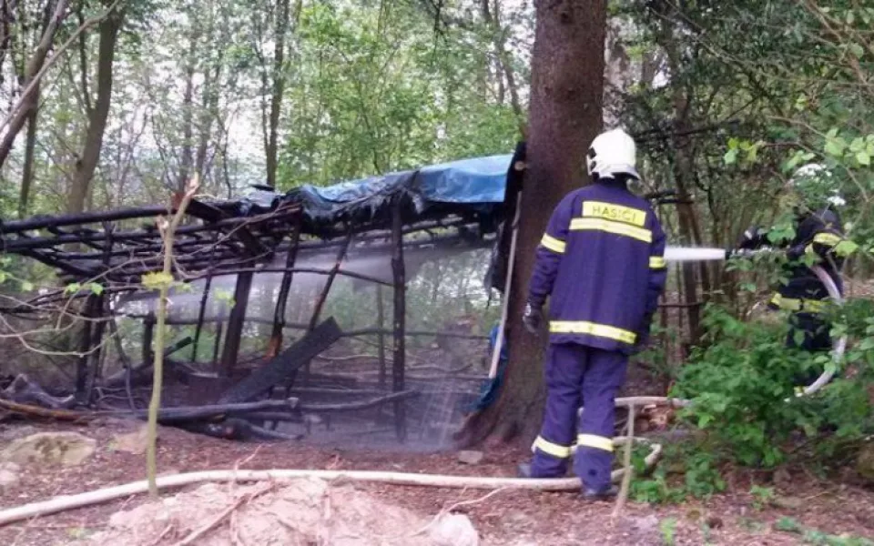 V Batelově na Jihlavsku hořel bunkr pro děti, zasahovaly tři hasičské jednotky