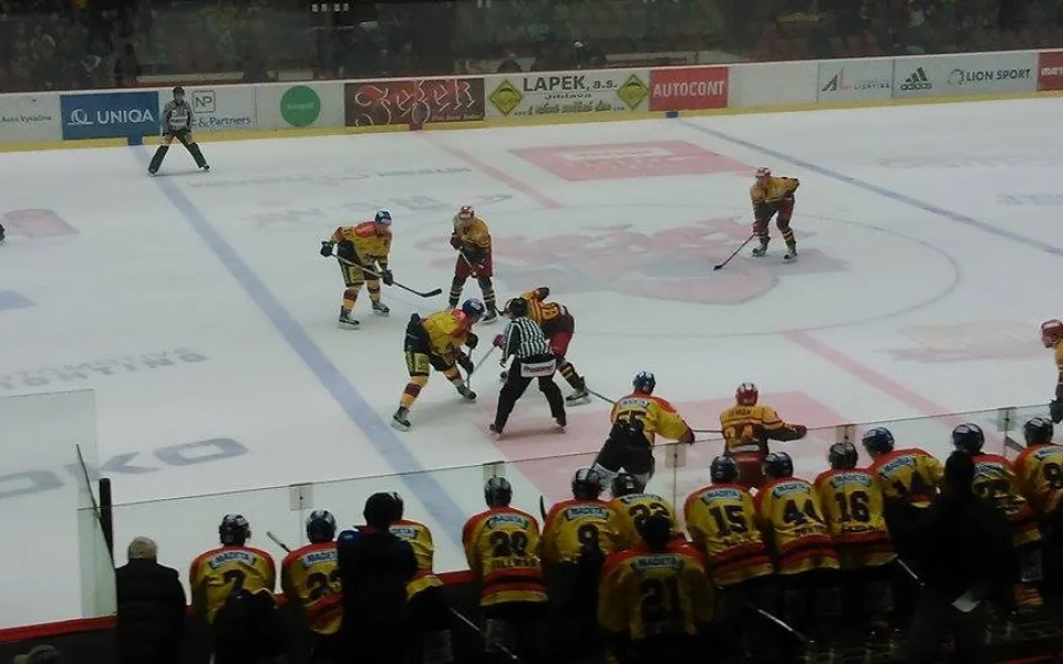 Dukla Jihlava po dnešním zápase bere tři body. Budějovický Motor přehrála 2:1