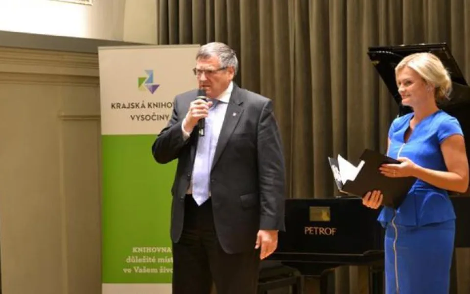 Hejtman Vysočiny Jiří Běhounek na slavnostním večeru 26. Podzimního knižního veletrhu v Havlíčkově Brodě