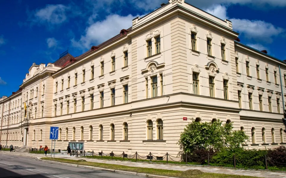 Jihlavská vysoká škola neotevře v příštím roce dva studijní obory. Její budovy dostanou novou fasádu