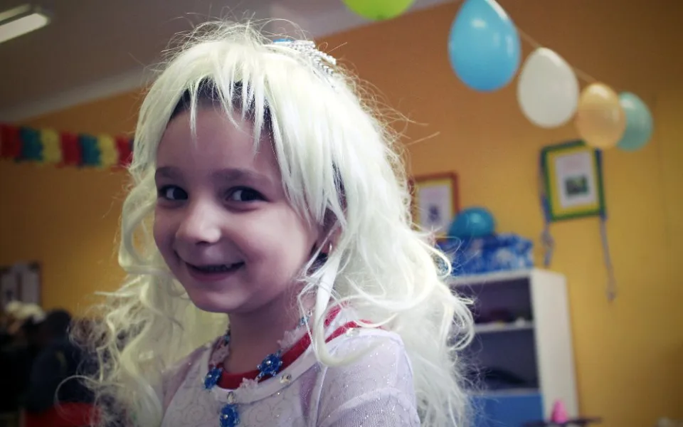 Jihlavský Klíček zažil svůj první karneval. Nechyběl fotokoutek, pohádky a soutěže