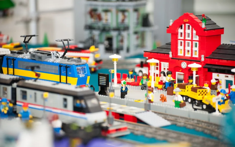 Jihlavská interaktivní výstava o stavebnici Lego ukazuje exponáty z téměř půl milionu dílků
