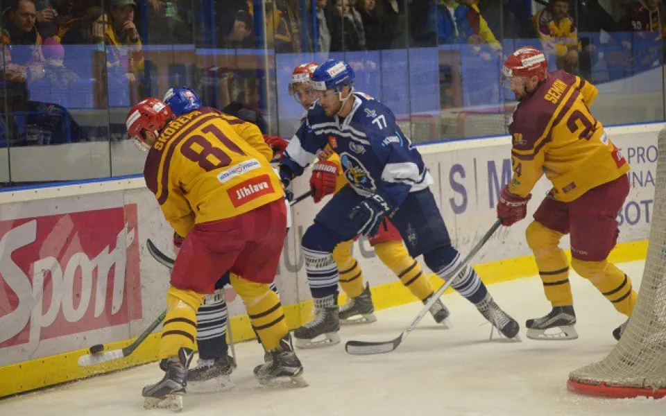 Baráž je už blízko! Dukla Jihlava rozhodla v prodloužení a vede v sérii s Kladnem 3:1