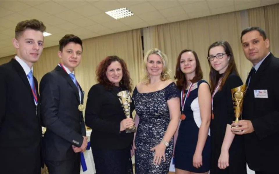 Třebíčští mladí kuchaři brali stříbro a bronz na mezinárodním Gastrofestivalu v Nitře