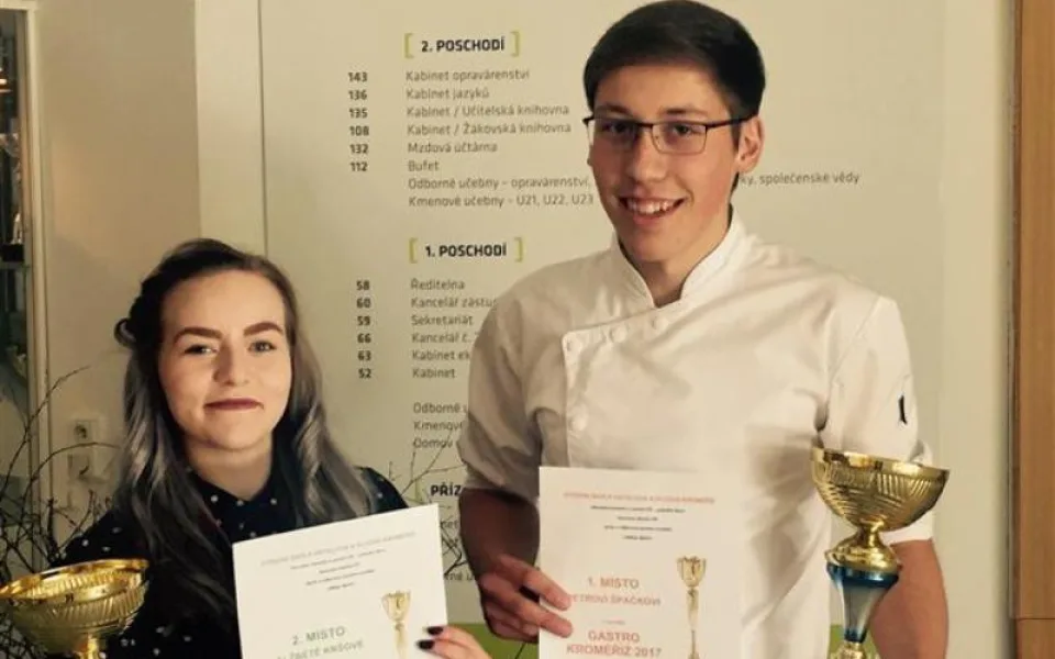 Zlatý Petr Špaček a stříbrná baristka Alžběta Kršová