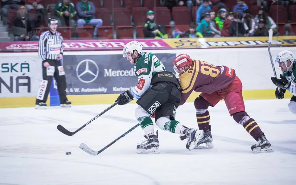 KAM ZA SPORTEM: Rozjetou Duklu Jihlava čekají Karlovy Vary, v neděli hrají hokejbalisté o play-off