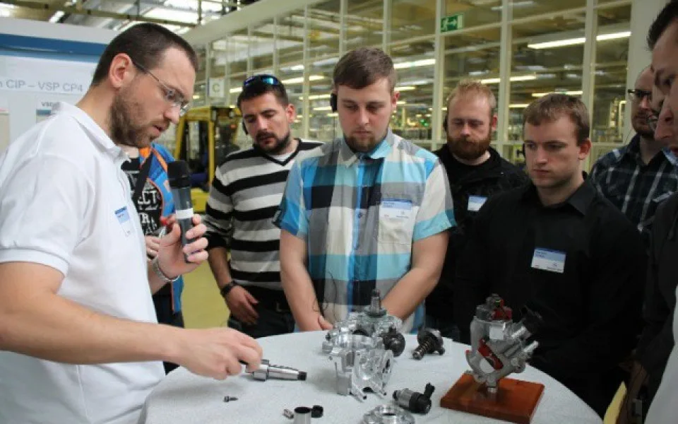 Bosch Diesel již podesáté pořádá High-Tech Day. Studenti technických oborů se seznámí s firmou i možnostmi uplatnění