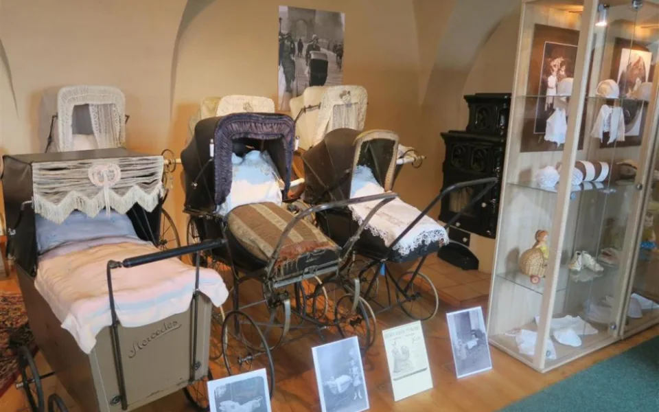 Hrad Kámen zahájil turistickou sezonu s novou výstavní síní i pokladnou
