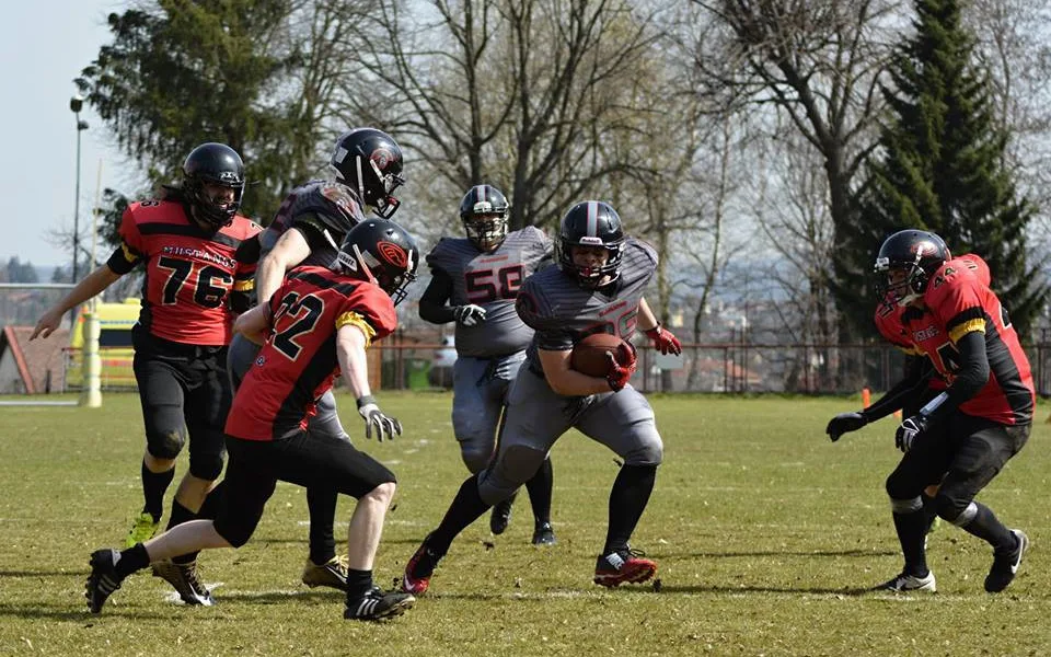 Dosud neporažení Vysočina Gladiators hrají poprvé doma. V pondělí vyzvou Budweis Hellboys