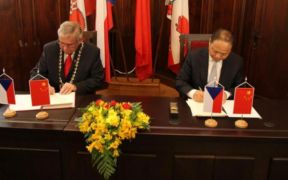 Jihlava hledá možnosti spolupráce s městem Wu-chan. Primátoři podepsali memorandum