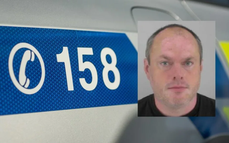 Policisté hledají dvaačtyřicetiletého muže. Nemáte o něm nějakou informaci? 