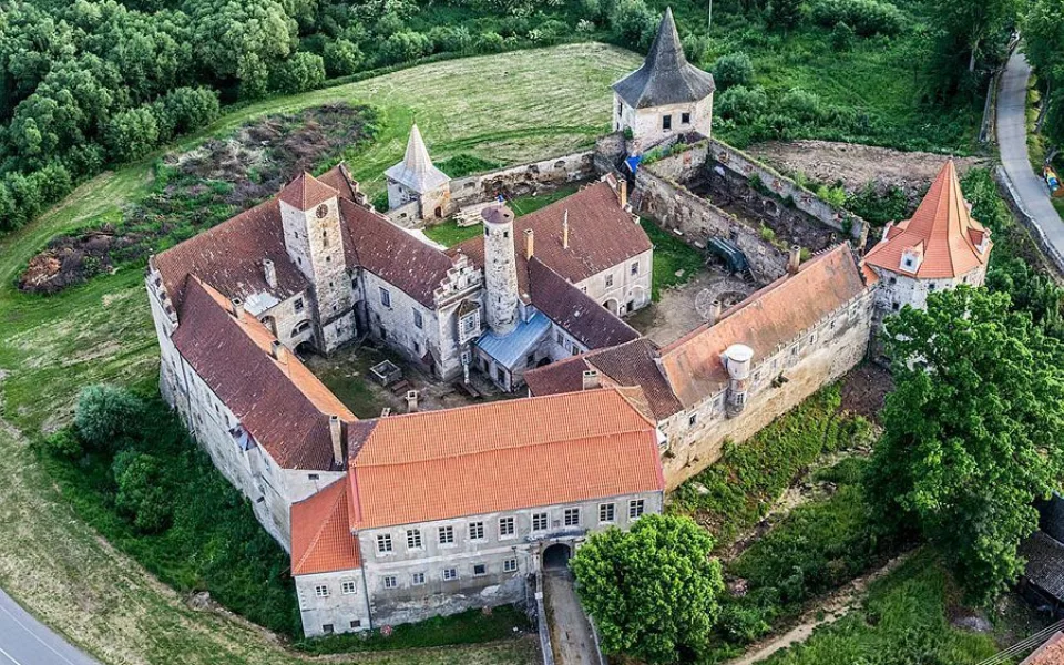 Zámek v Červené Řečici