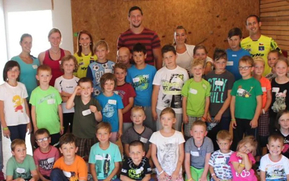 Lukáš Krpálek navštívil tábor Elitavers akademy. Zúčastnilo se ho dvě stě dětí