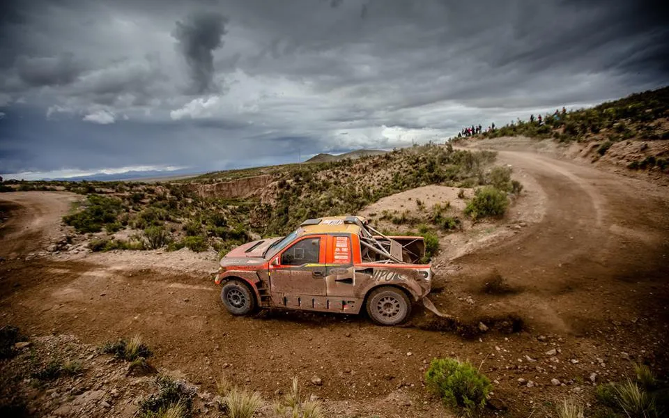 Martin Prokop po náročné šesté etapě Dakaru poskočil na výborné sedmé místo