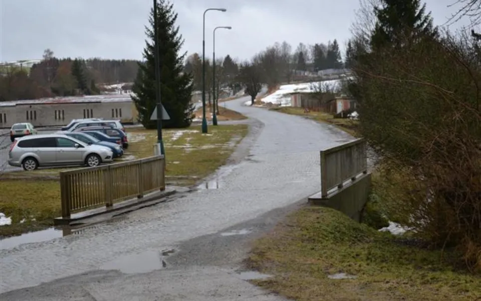 Kraj letos opraví dvacítku mostů. Kostky na Telečské nahradí asfaltový koberec
