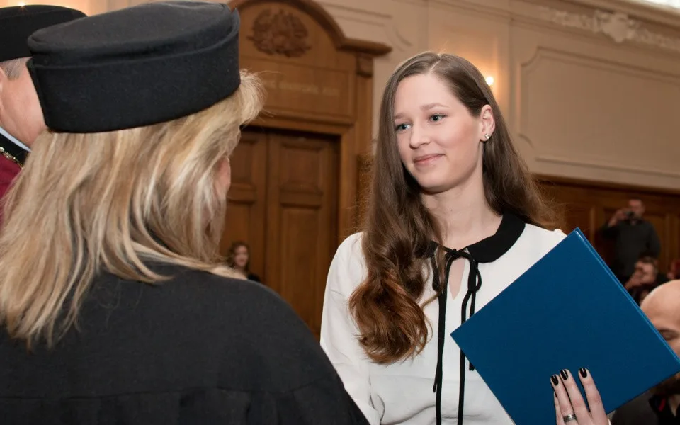 Na VŠPJ v úterý proběhnou promoce, absolventům budou předány bakalářské diplomy