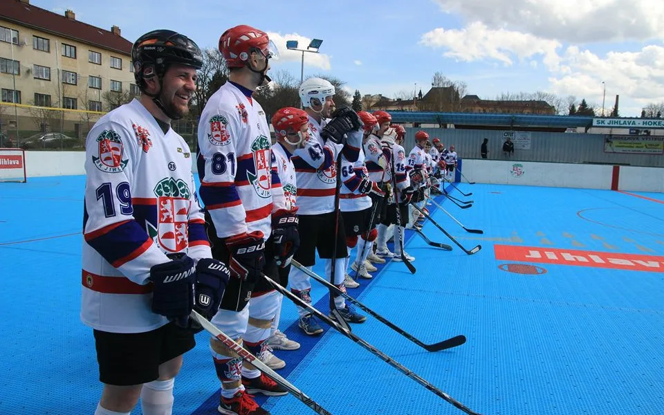 Hokejbalové béčko postoupilo do semifinále, v něm o víkendu vyzve Přibyslavice