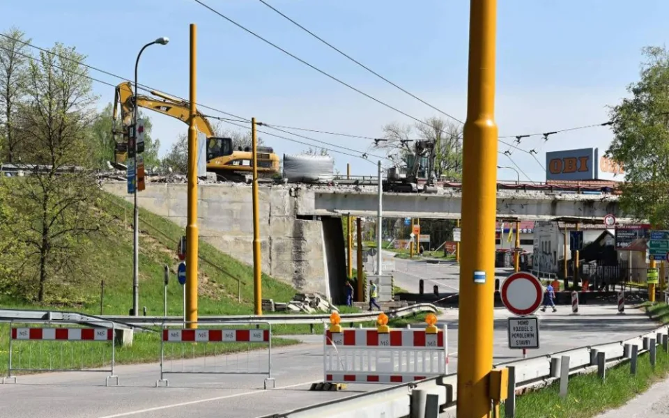 Oprava mostu dálničního přivaděče v Jihlavě je v plném proudu
