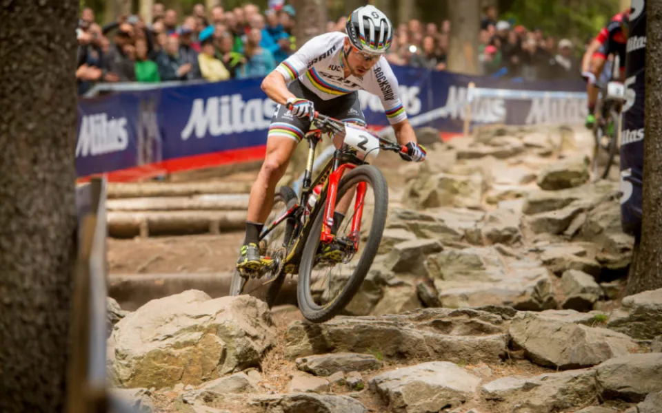 Vítězný Nino Schurter