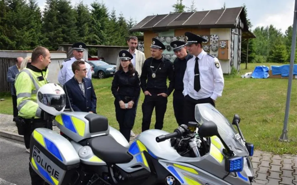 Policejní kynologové z České republiky a Ukrajiny poměřili u Třeště své síly v krajském přeboru