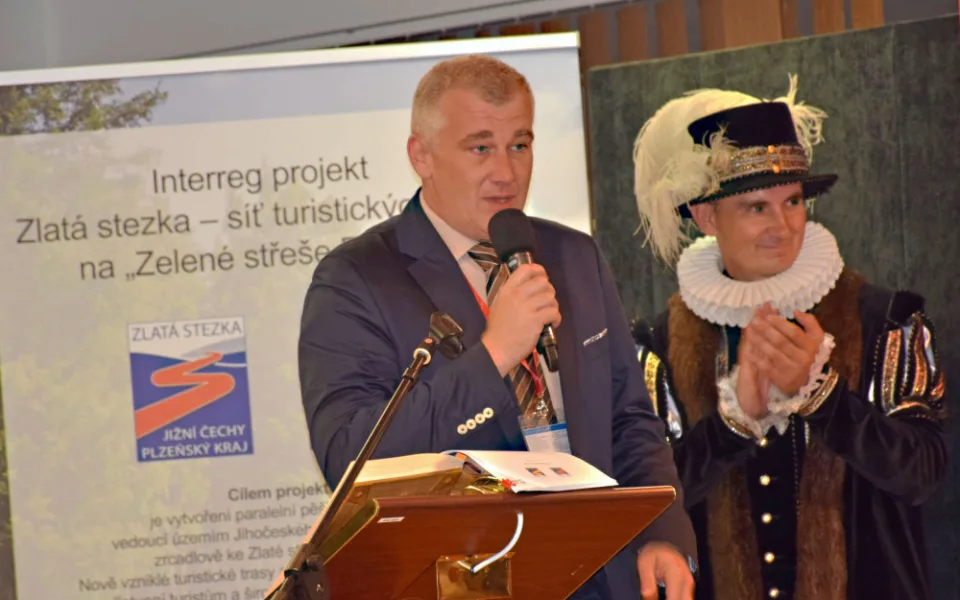 Zlatá stezka se otevřela pěším turistům