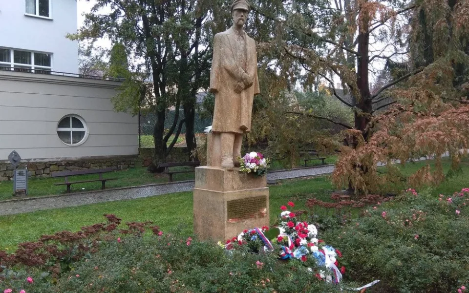 Jihlava oslavila stoleté výročí pietou u sochy T. G. Masaryka