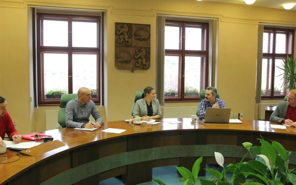 Nové vedení města se setkalo na první pracovní poradě. Zapojíme všechny naše síly, říká primátorka Koubová