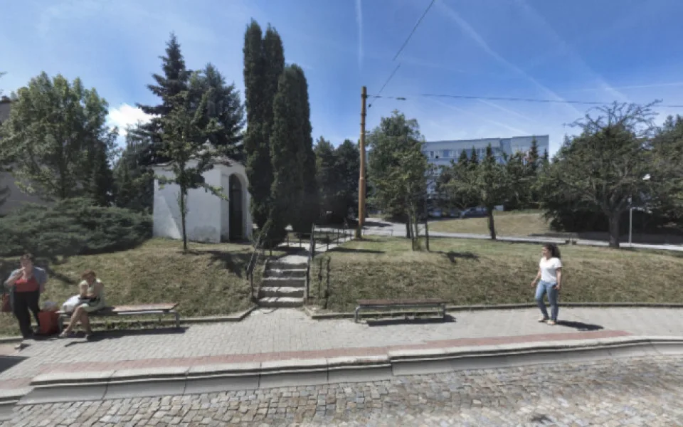 Oprava schodů na zastávce Na Slunci? V dohledné době není v plánu, zní z jihlavské radnice