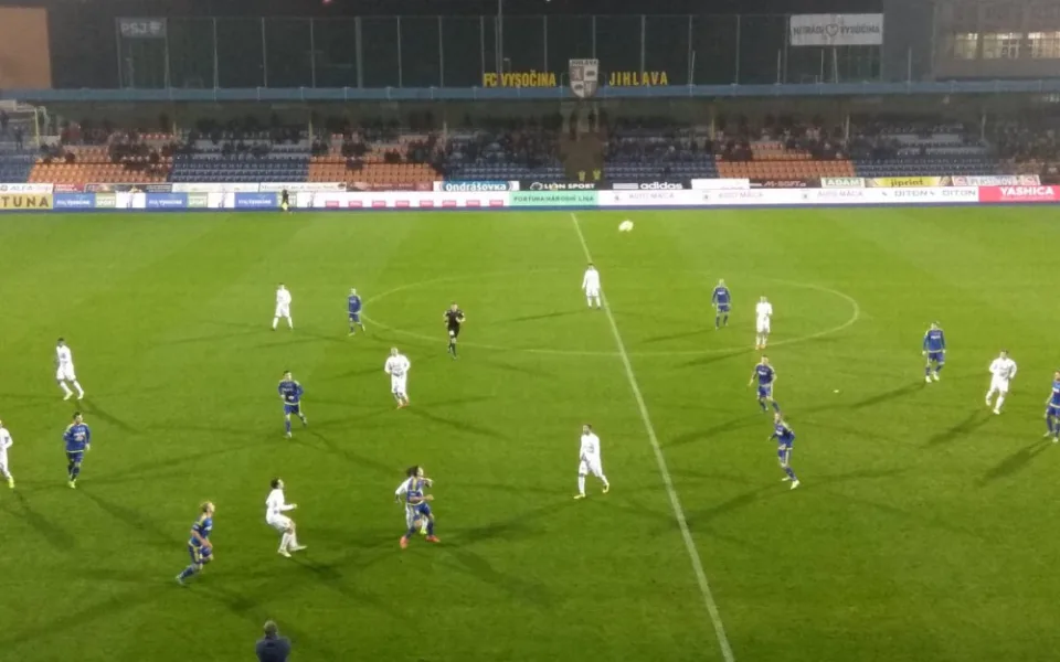 Domácí rozlučka s podzimem i trenérem se vydařila. Vysočina porazila Ústí 4:1