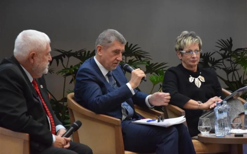 Jak dál s výstavbou nových jaderných zdrojů? Na toto téma přijel diskutovat i Andrej Babiš