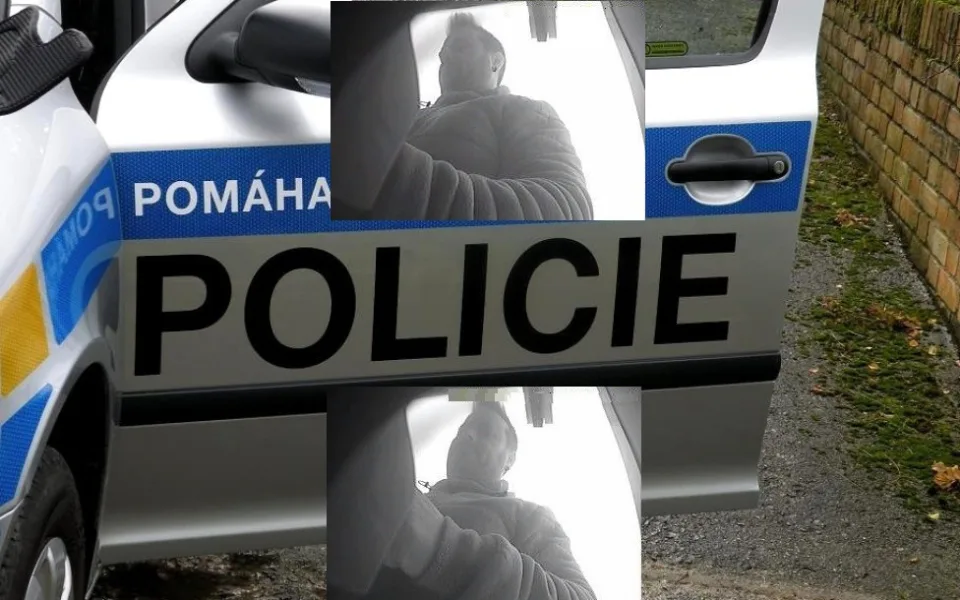 Muž na fotce využil nepozornosti a sebral pět tisíc z bankomatu. Neznáte ho?
