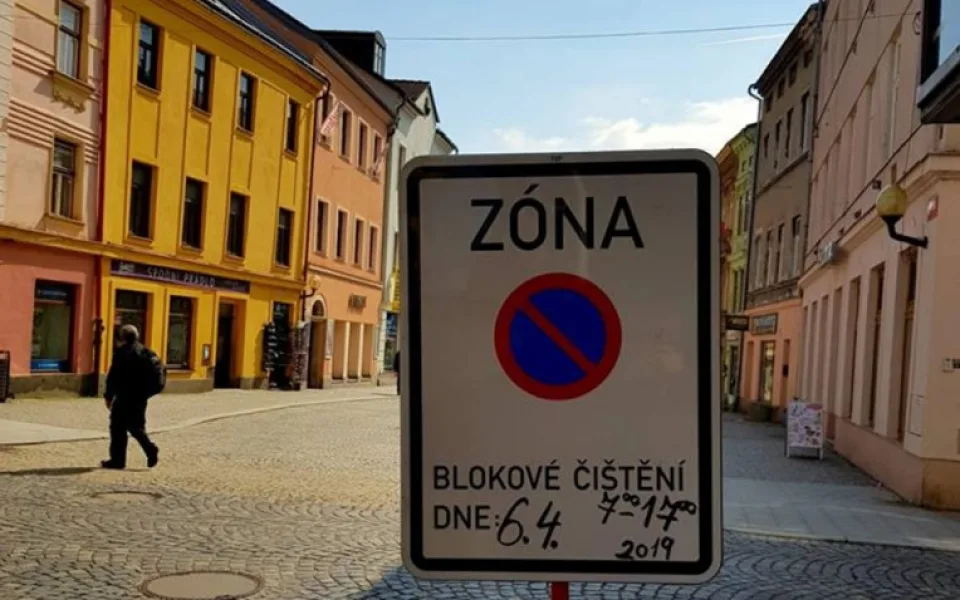 Pokračuje jarní úklid, blokové čištění v příštím týdnu proběhne na Březinkách a v centru města