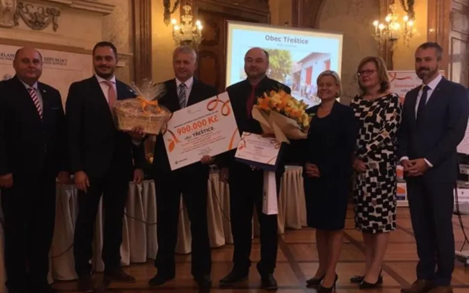 Obec Třeštice získala Oranžovou stuhu ČR 2019. Porota ocenila hlavně aktivitu místních lidí