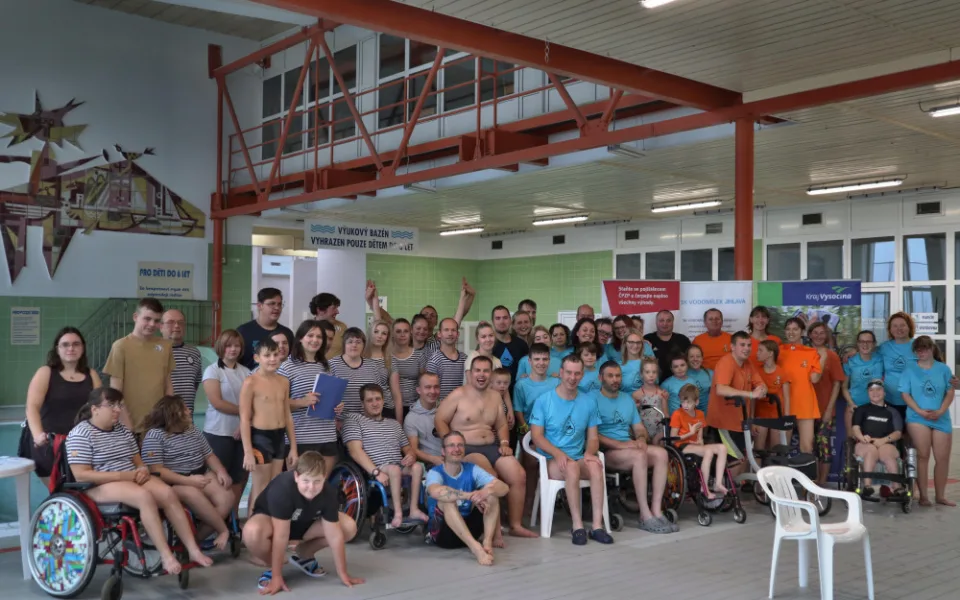 Handicapovaní plavci z jihlavského klubu Vodomílek se blýskli na domácích závodech