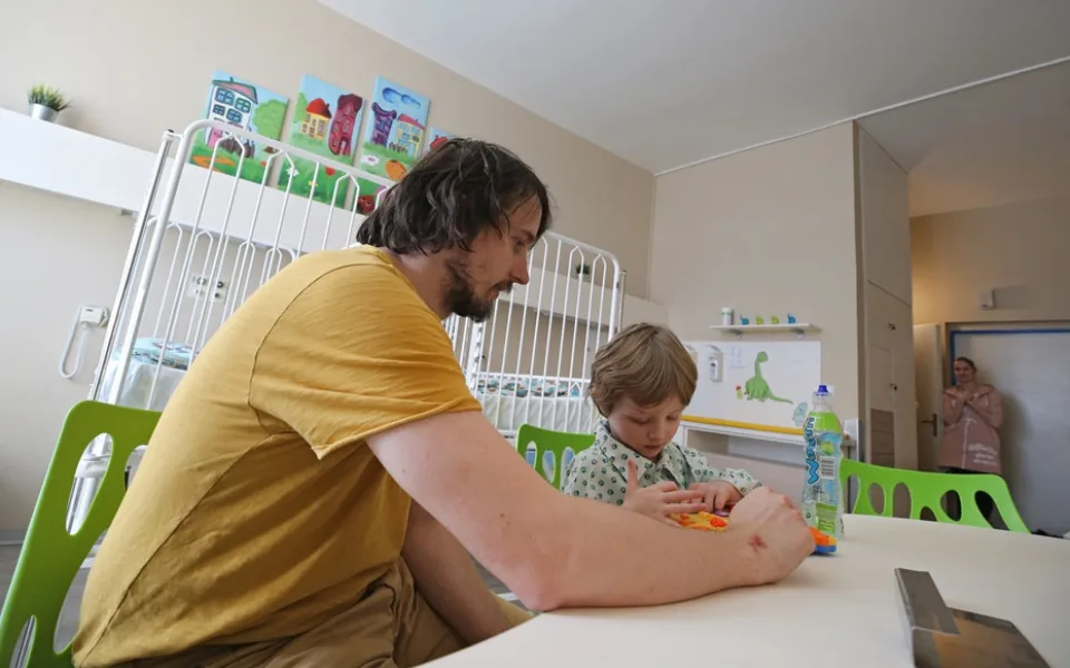 Nejmenší pacienti jihlavské nemocnice se budou uzdravovat v novém pokoji