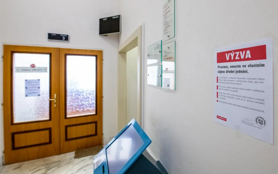 Magistrát města Jihlavy vyzývá obyvatele, aby minimalizovali cestu na úřad