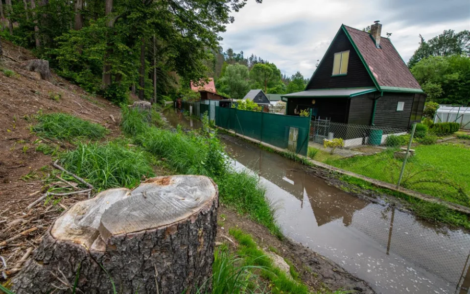 Deště zneprůjezdnily cyklostezku do Luk, od pondělí bude kvůli opravě uzavřena