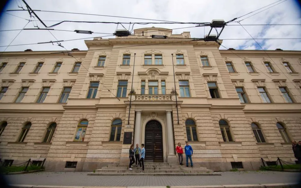Vysoká škola polytechnická Jihlava spustila unikátní virtuální továrnu